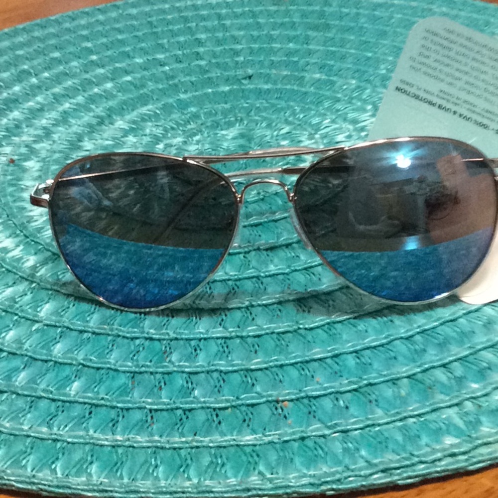 NWT Disney Aviator Sunglasses.  100% UVA & UVB